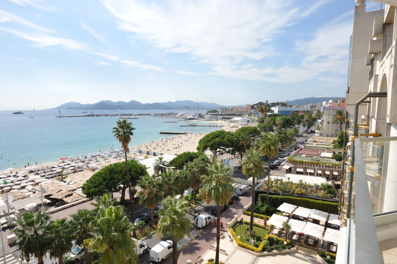 Cannes Rentals, Ref 224, John and John Real Estate, Cannes, France